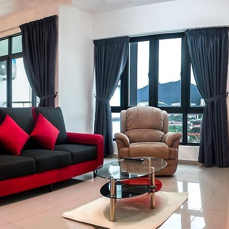 Lazy Traveler'S Suite By D Imperio Homestay George Town Buitenkant foto